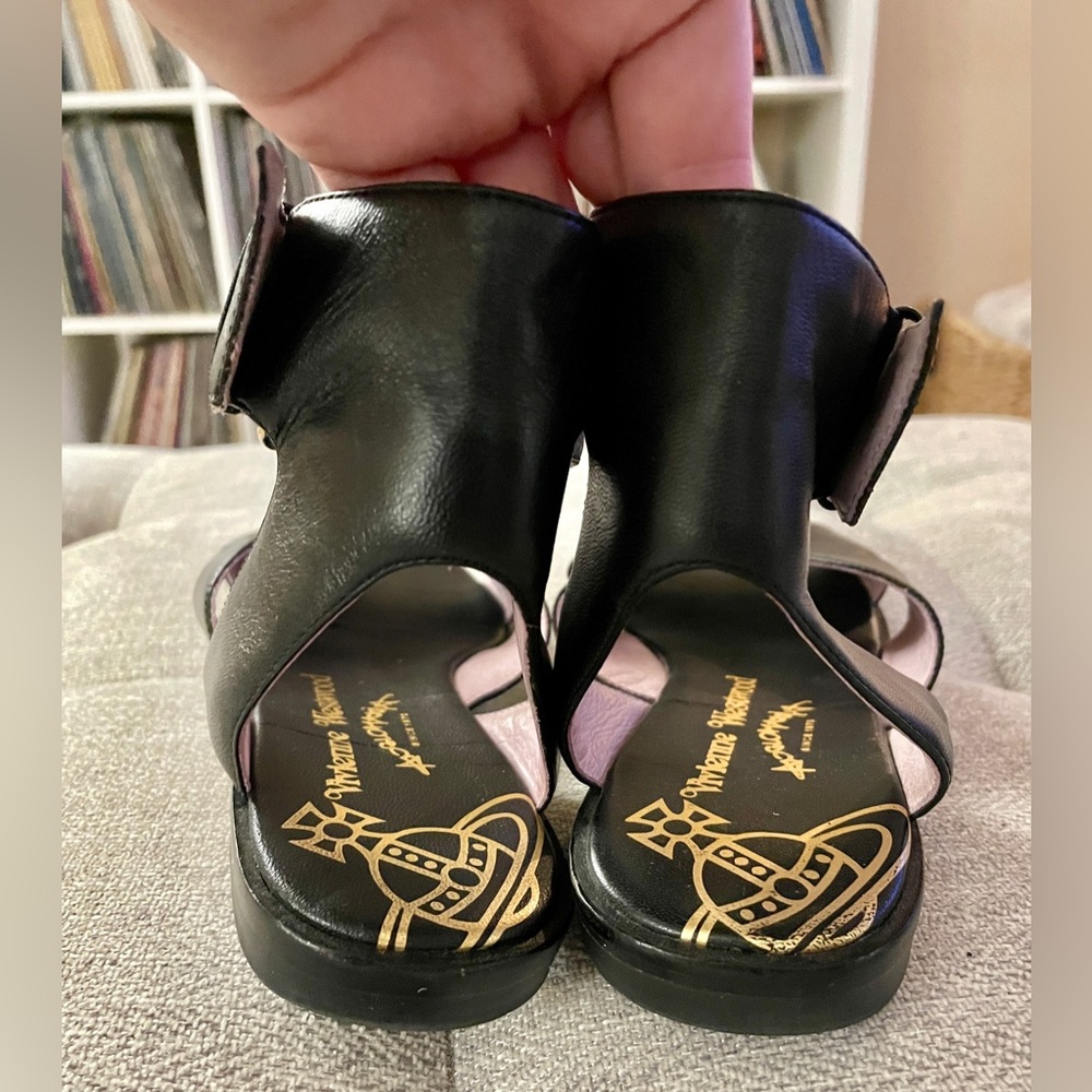 Vivienne Westwood Size 38 Black Leather Buckle Sandals - Picture 4 of 5